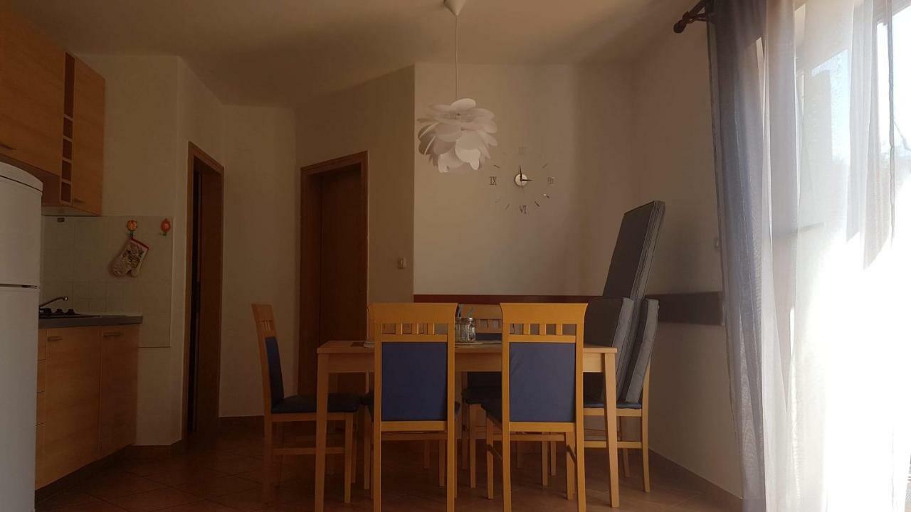 Apartment Zeljka Нерезине Екстер'єр фото